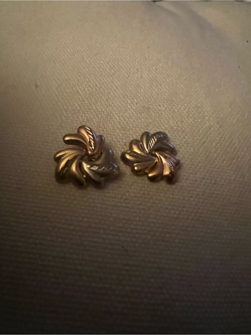 Classic Swirl Gold-Tone Women’s Stud Earrings